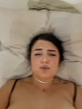 Snapshot of Xladycharme chatting on 10.28.25 Xladycharme online show from 10.28.25