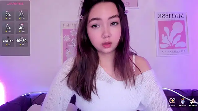 Fluffy Rose online show from 01.17.25