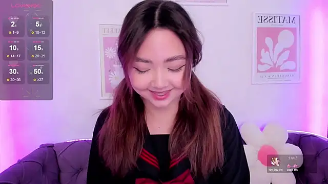 Fluffy Rose online show from 03.04.25