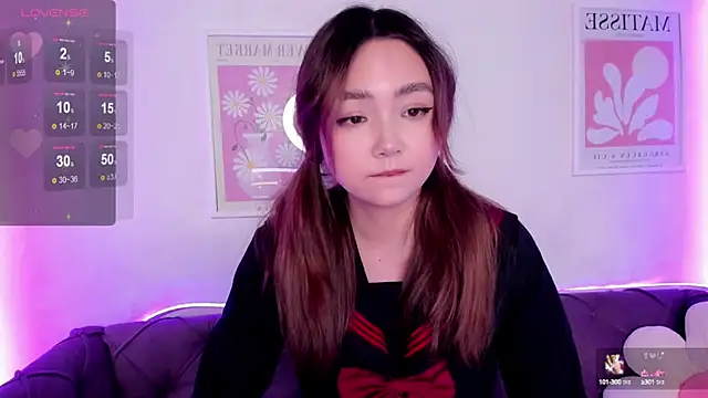 Fluffy Rose online show from 03.04.25