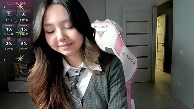 Fluffy Rose online show from 02.12.26