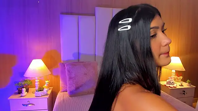 CaseyPiierce online show from 11.10.25