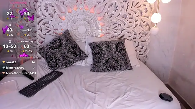 Paiige peach online show from 01.31.26