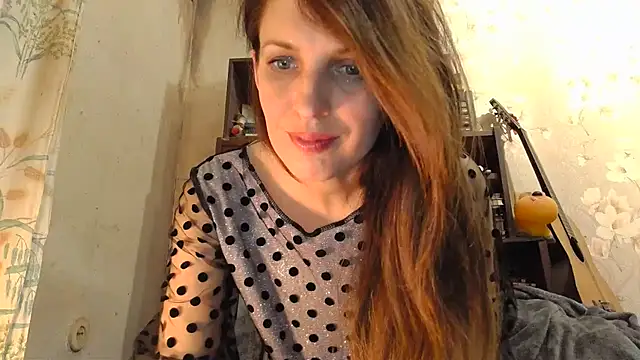 Snapshot of RitaSunnyX chatting on 01.01.25 RitaSunnyX online show from 01.01.25