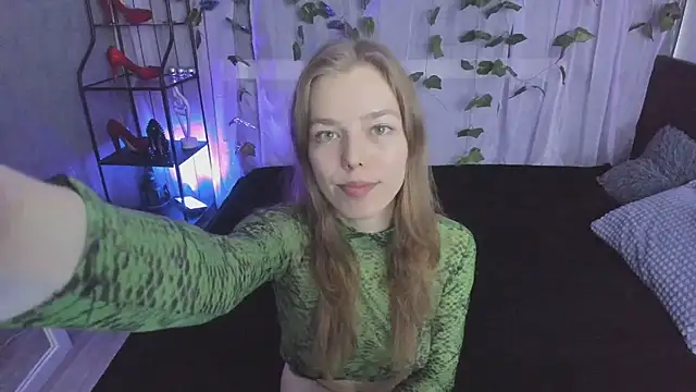 Tina Tayllor online show from 09.23.25