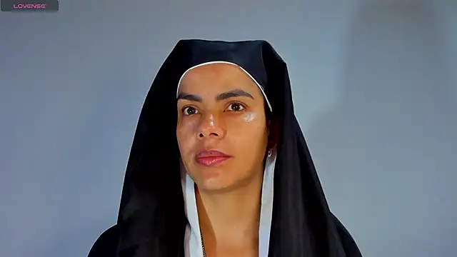 ClaraMariaMon online show from 02.26.25