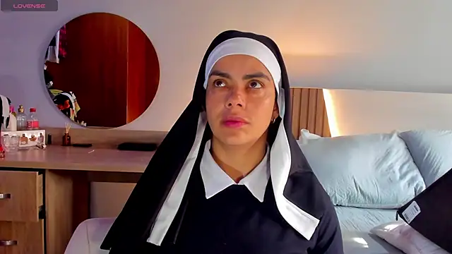 ClaraMariaMon online show from 03.11.25