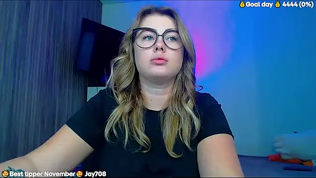 SuchCute online show from 11.23.25