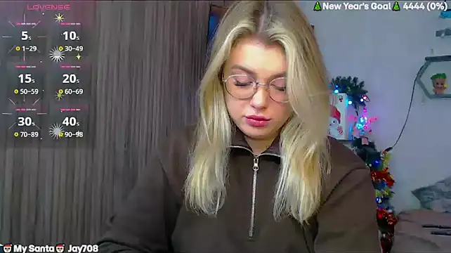 SuchCute online show from 12.17.25