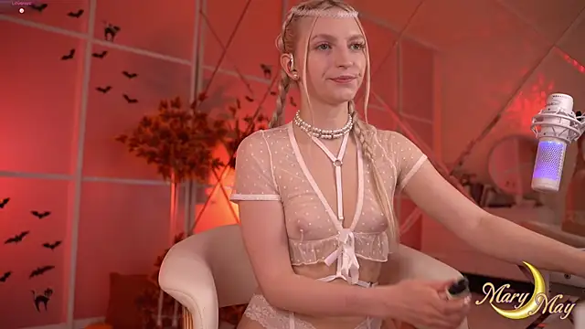 marylunamay online show from 11.30.25