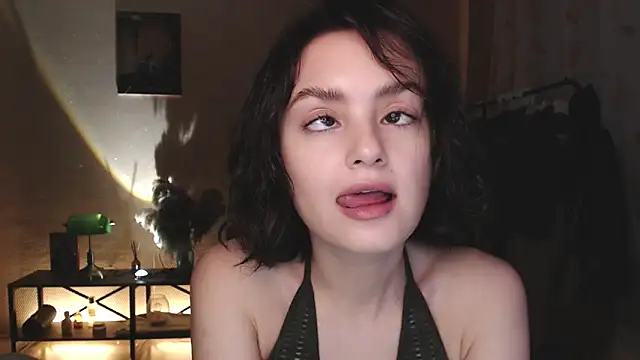 Snapshot of CuteRuby99 chatting on 10.10.25 CuteRuby99 online show from 10.10.25