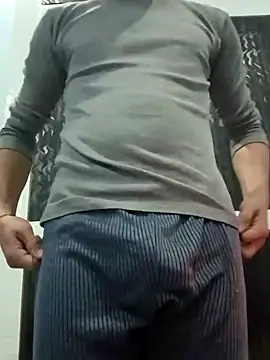 xyrus  online show from 12.25.24