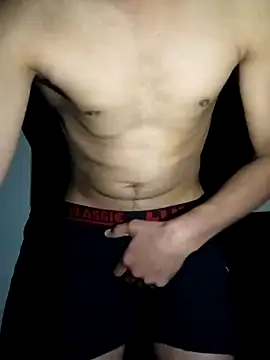 xyrus  online show from 01.08.25