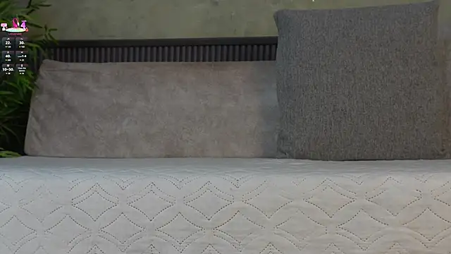 Snapshot of Will_Hendrix chatting on 04.12.26 Will Hendrix online show from 04.12.26