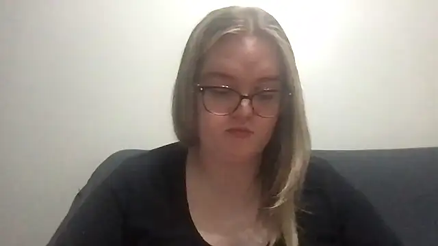 honeyyy24 online show from 04.07.26