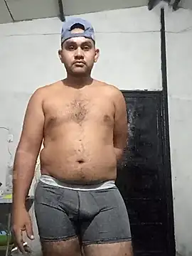 Snapshot of travieso2893 chatting on 01.08.26 travieso2893 online show from 01.08.26