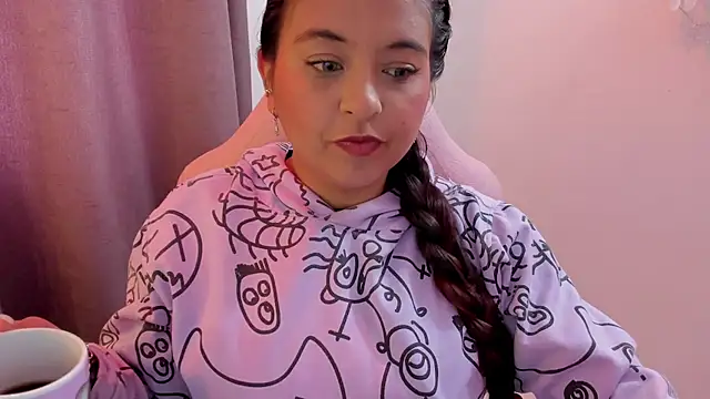 Snapshot of Sweet_Chloe06 chatting on 12.06.24 Sweet Chloe06 online show from 12.06.24