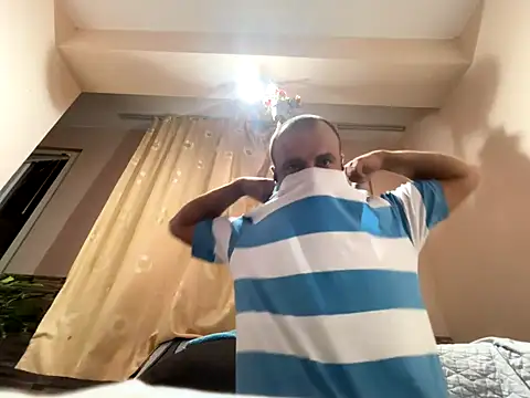 Nikolaiyy online show from 09.11.25