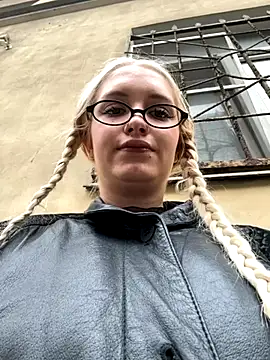 Milkyy wway online show from 10.02.25