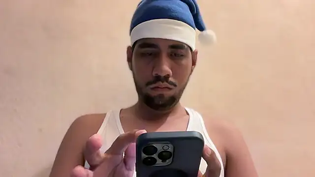 EnriquePersian197 online show from 12.25.24