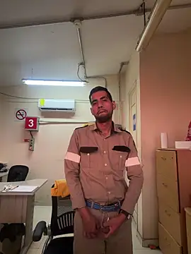 EnriquePersian197 online show from 02.13.26