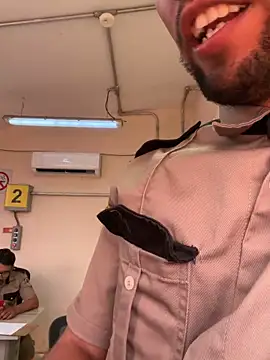 EnriquePersian197 online show from 04.30.26