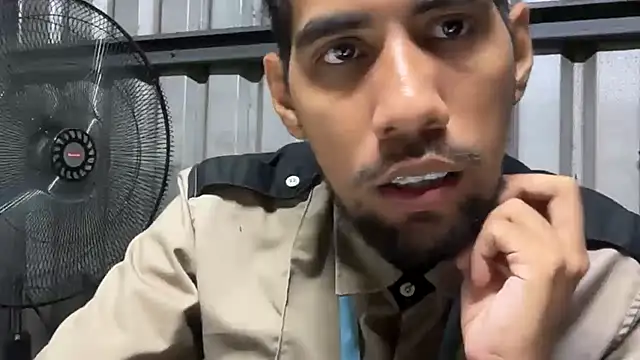 EnriquePersian197 online show from 06.14.26