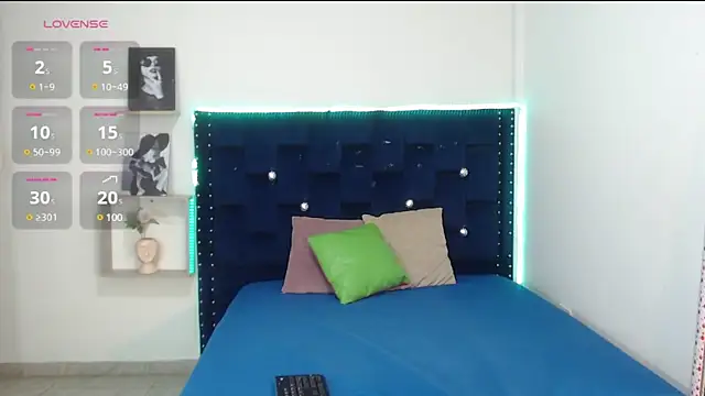 ARTEMIZA LOVE  online show from 01.24.25