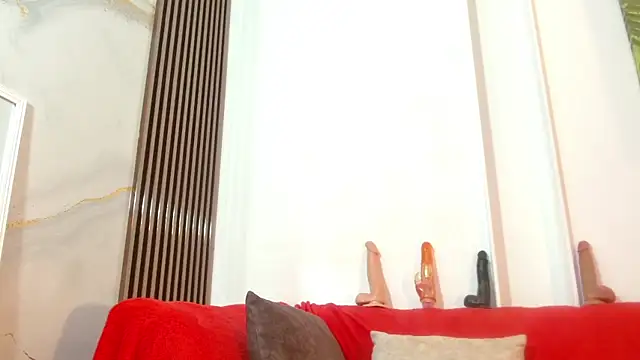 ARTEMIZA LOVE  online show from 10.22.25