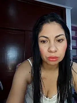 saralunabella online show from 01.08.25