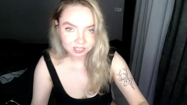 Snapshot of PolinaXXXJones chatting on 03.12.25 PolinaXXXJones online show from 03.12.25