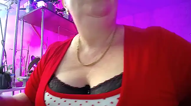 Snapshot of _Sweet_Woman chatting on 01.12.25 Sweet Woman online show from 01.12.25