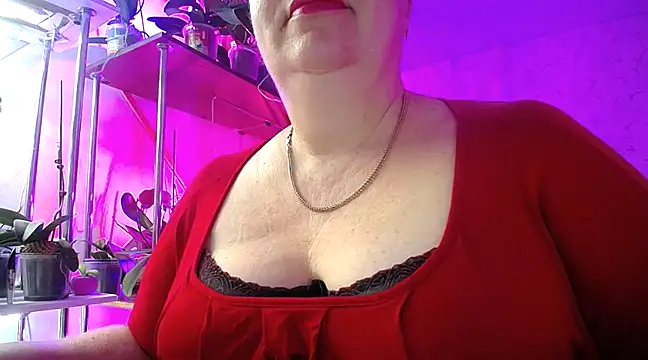 Snapshot of _Sweet_Woman chatting on 01.28.25 Sweet Woman online show from 01.28.25