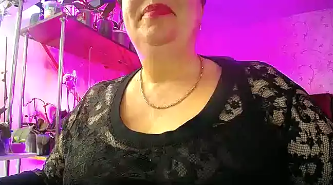 Snapshot of _Sweet_Woman chatting on 02.15.25 Sweet Woman online show from 02.15.25