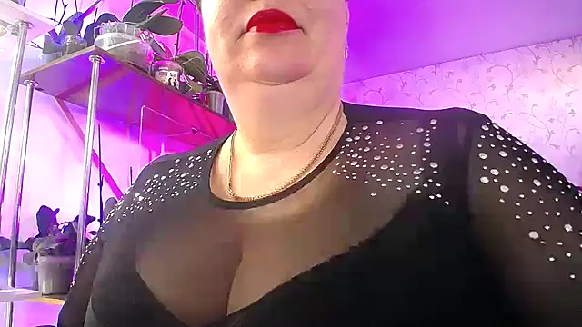  Sweet Woman online show from 01.17.26