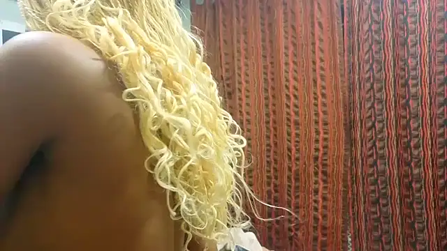 CaramelDelux27 online show from 10.21.25