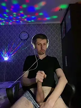 Aki-Laky online show from 02.24.25