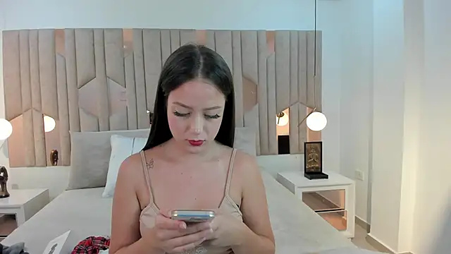 1m caro  online show from 03.20.25