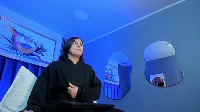 Snapshot of Anny_ferrer_ chatting on 12.31.24 Anny ferrer online show from 12.31.24