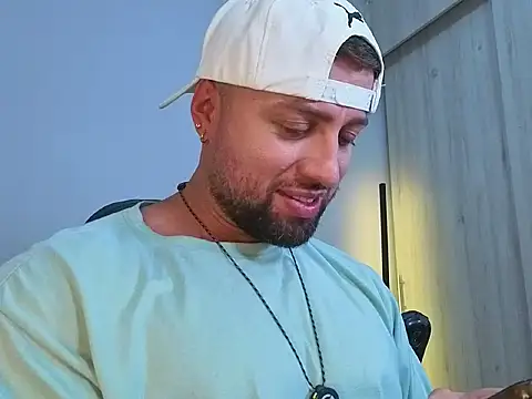 OwenMaximus814 online show from 07.26.26