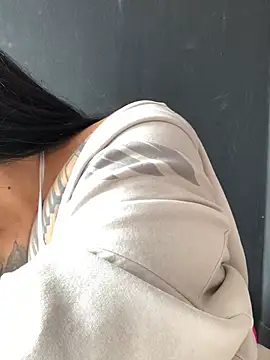 Kanao-Tsuyurii online show from 01.28.25