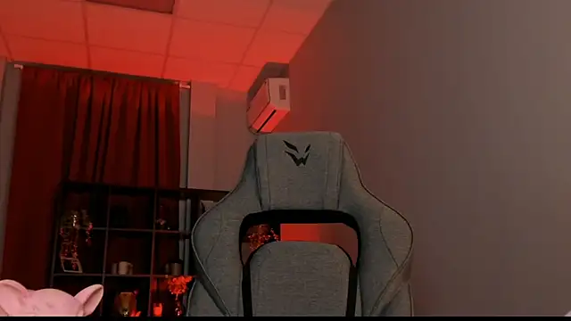 AliceSunday online show from 11.21.25