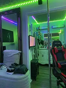 Snapshot of curvyfunlover chatting on 02.09.26 curvyfunlover online show from 02.09.26