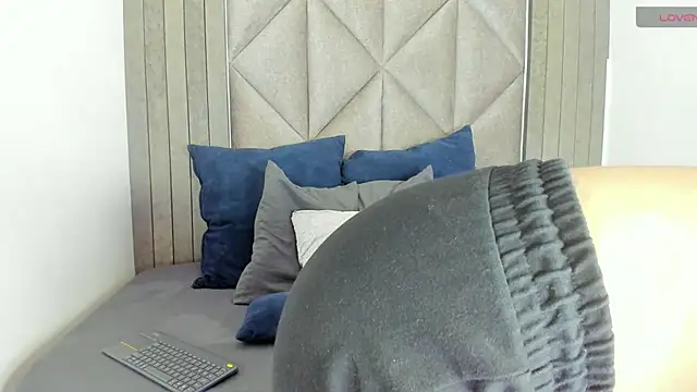 Snapshot of BriaConner_ chatting on 02.24.25 BriaConner  online show from 02.24.25