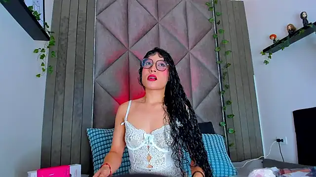 BriaConner  online show from 03.21.26