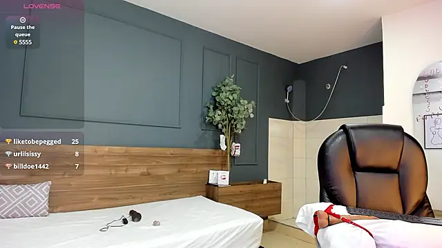 megan morgan01 online show from 12.12.24