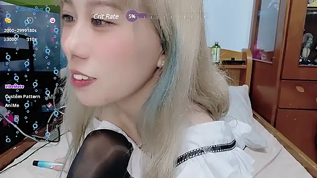 Snapshot of Fine-sand chatting on 12.15.24 Fine-sand online show from 12.15.24