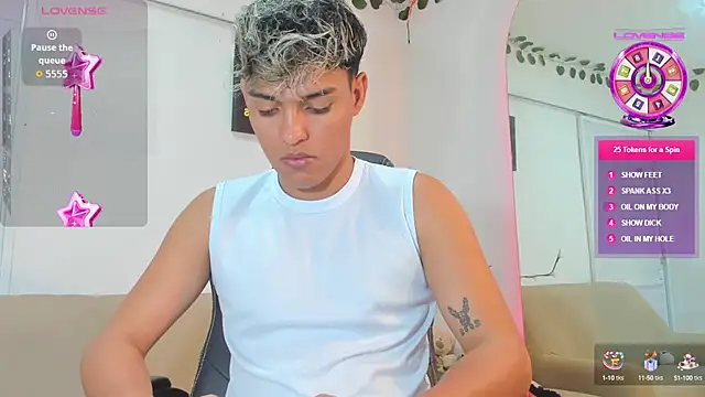 ryan carter08 online show from 10.10.25