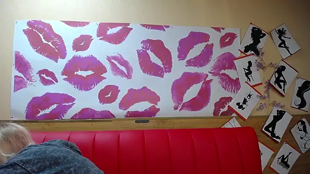 BeatriceFly online show from 09.18.25