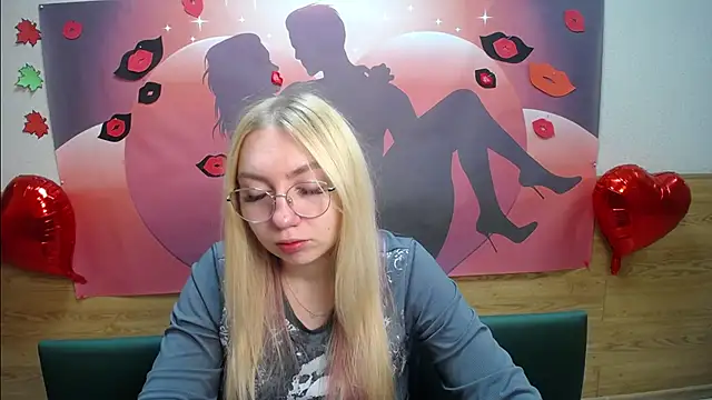 BeatriceFly online show from 10.14.25